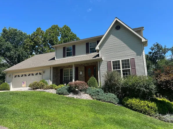 106 Fairview Dr, Ripley, WV 25271