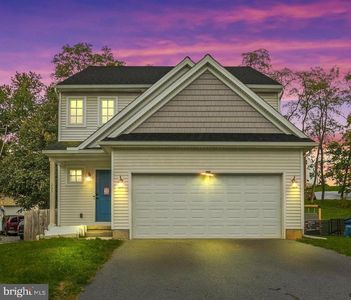 205 E Main St, Brownstown, PA, 17508