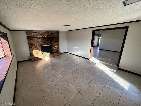 2nd image of 3113 Lava Ave