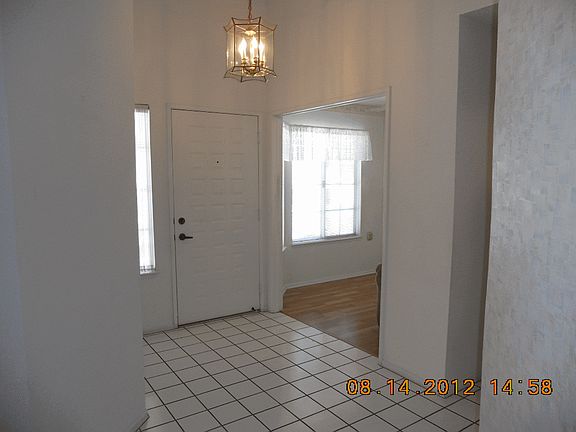 2nd image of 919 Summerfield St