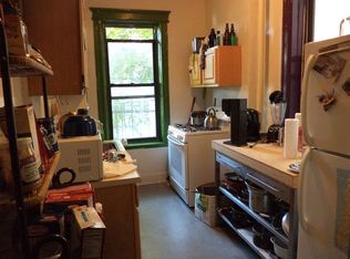 407 14th St APT 2R, Brooklyn, NY 11215