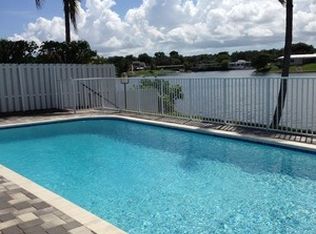 19490 NE 22nd Rd, North Miami Beach, FL 33179