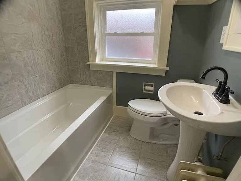 1317 N Ellis St #3 — Photo 8