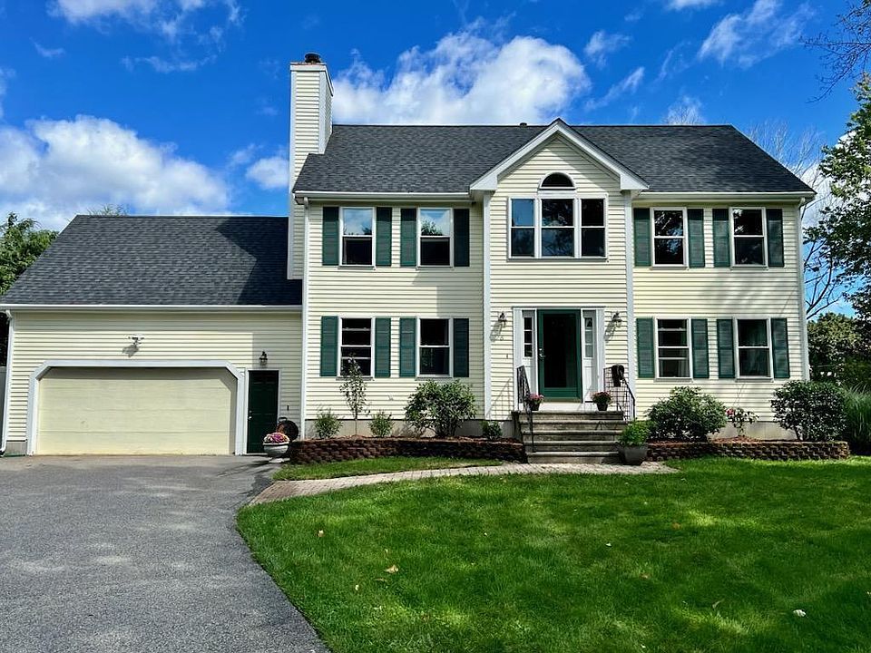 1st image of 6 Douglas Dr