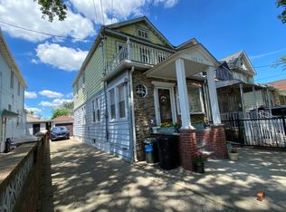 16205 78th Rd, Fresh Meadows, NY 11366