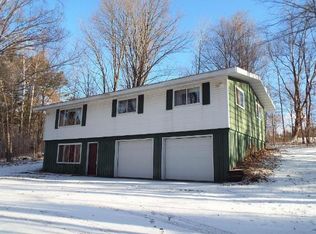 N1596 Rolling Hills Rd, Antigo, WI 54409