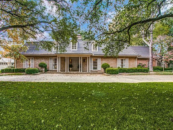 2nd image of 11249 Shelterwood Ln