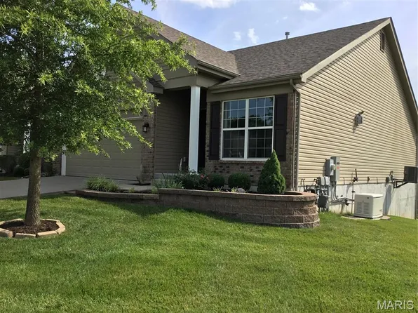 5301 Trailhead Ct, Eureka, MO 63025