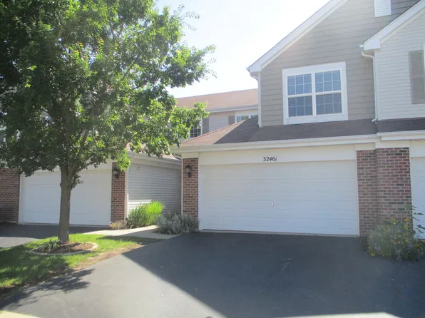 32461 N Rushmore Ave, Lakemoor, IL 60051