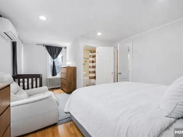 6 Franklin Ave, Montclair, NJ 07042