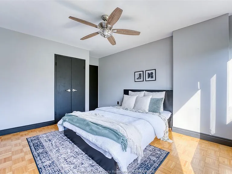 2144 Pelissier St #402 — Photo 19