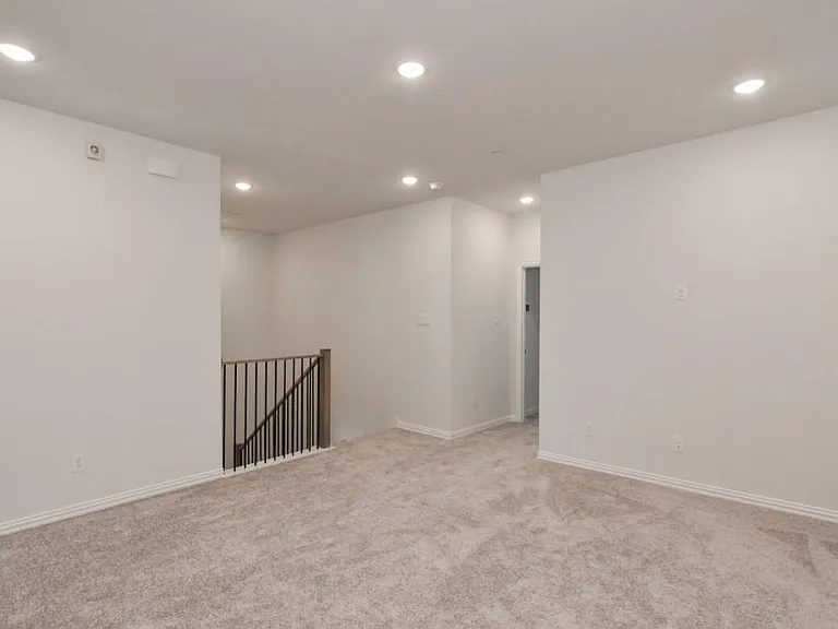 2805 Jacaranda Dr — Photo 14