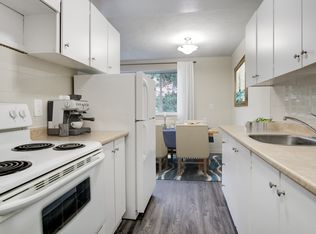 53 McMurchy Avenue North, Brampton, ON L6X 1X8
