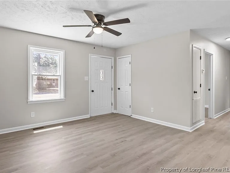 3610 Yorktown Rd — Photo 5