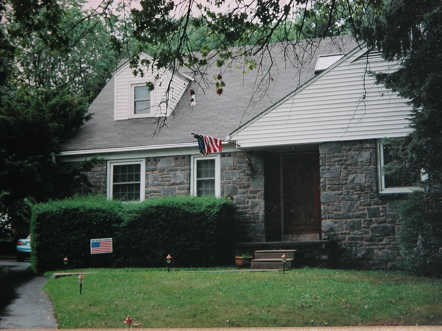 605 Shipley Ln photo 1