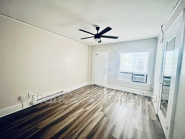 610 5th Ave N #5 — Photo 8