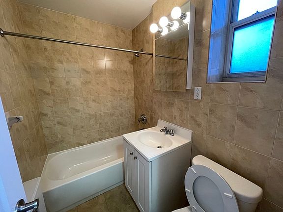 5th image of 1429 Shore Pkwy #22