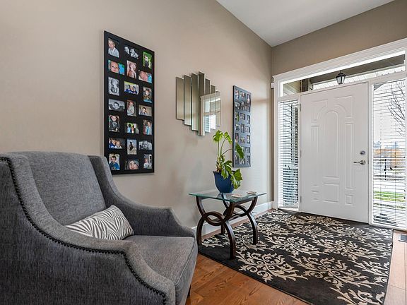 3rd image of 27886 Maclure Rd