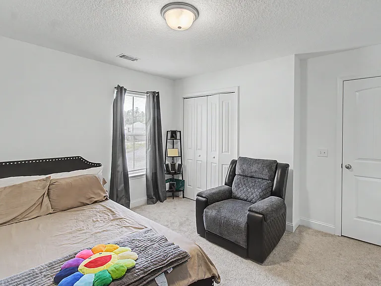 881 Grayson Ave — Photo 18