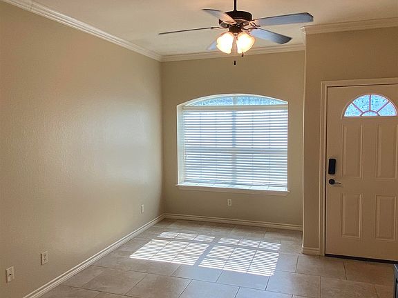 3rd image of 1620 Stanley Dr