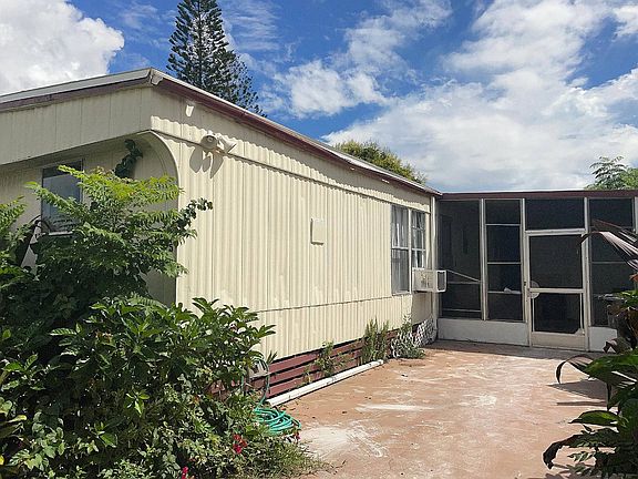 2nd image of 4155 Mau Mau Ln #421