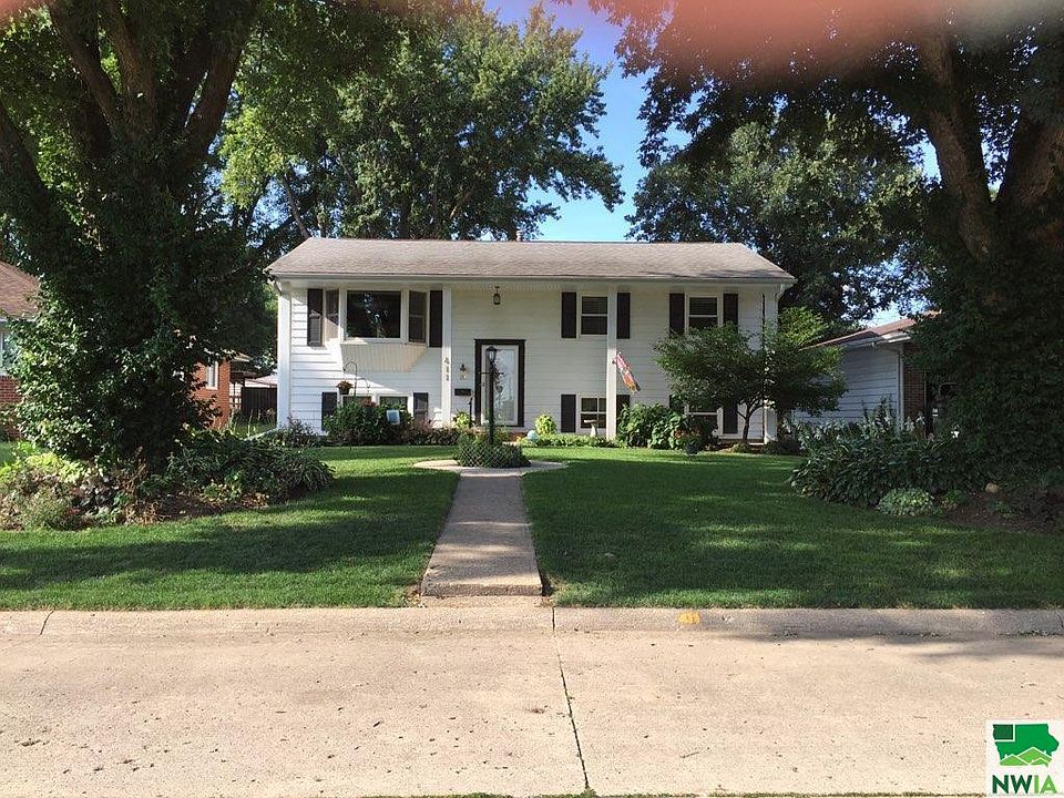 411 Calvin St, Moville, IA 51039 Zillow