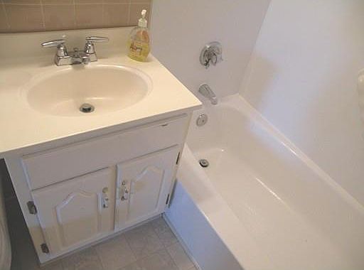 4th image of 30 Pleasant Dr APT 10