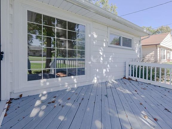 3rd image of 1032 W 30th St