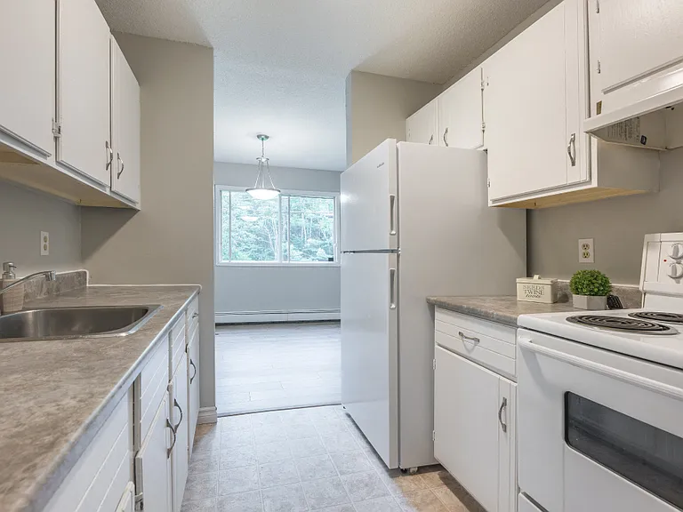 85 Westgrove Pl — Photo 15