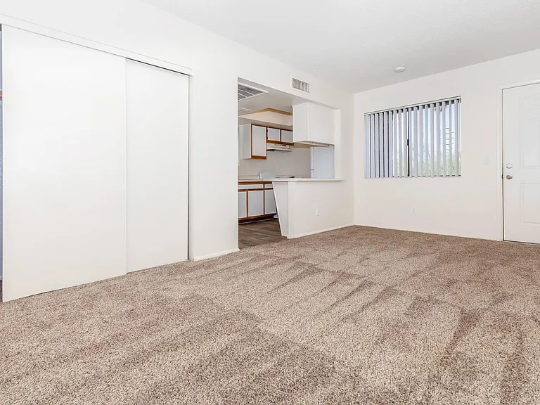 Broadmoor Apartments — Photo 26