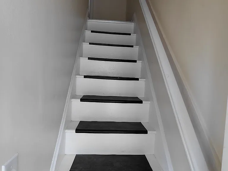 317 S Main St #4 — Photo 3
