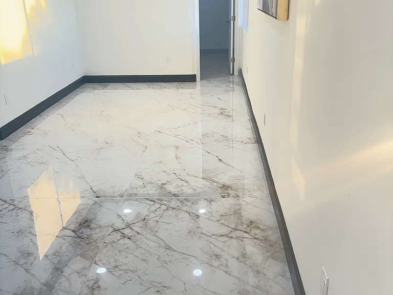 1360 Baja St — Photo 11