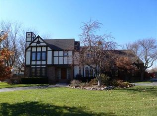 215 Buckskin Rd, Hutchinson, KS 67502