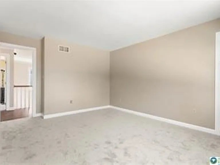 8348 Pheasant Run — Photo 16
