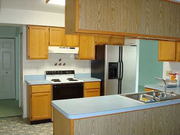 4th image of 14459 Fullers Ln #31