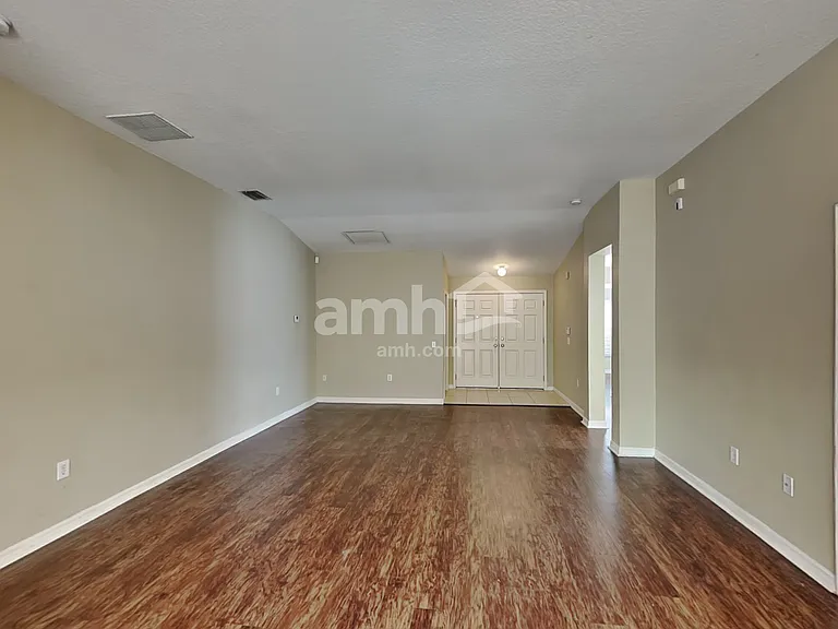 30907 Midtown Ct — Photo 5