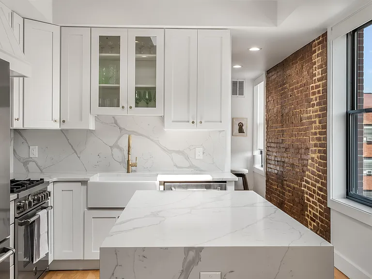 232 Willow Ave #4R — Photo 13