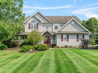 14 Country Woods Dr, Chester, NY 10918