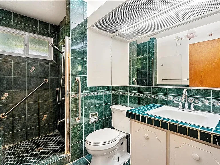 345 Auhana Rd — Photo 8