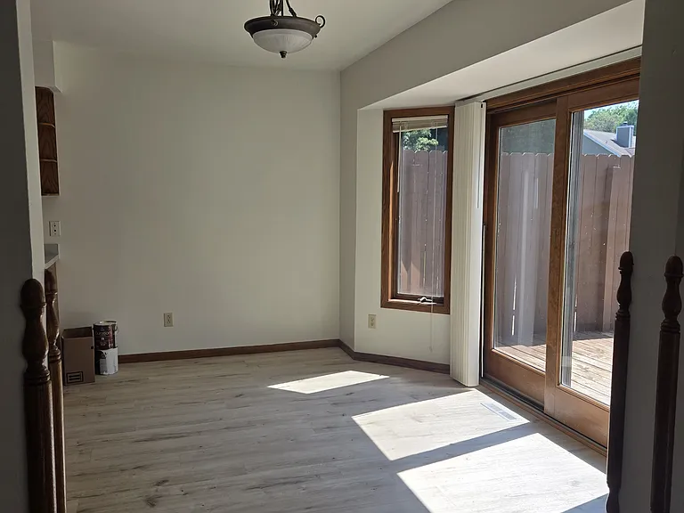 Woodland Dr — Photo 8