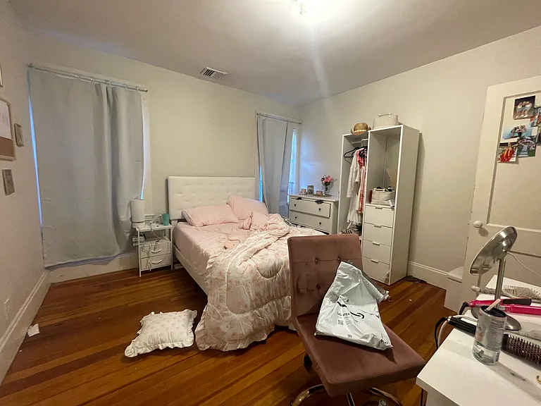 209 Chestnut Hill Ave — Photo 9