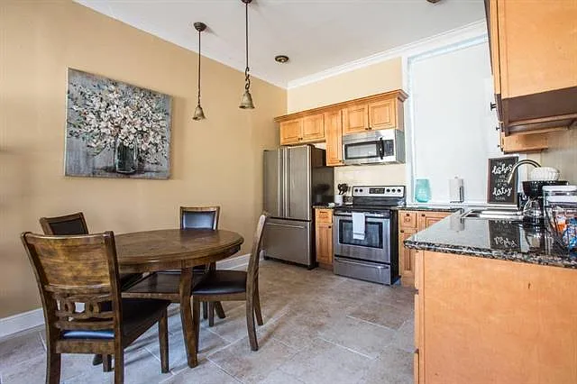 512 Pelican St #B — Photo 8