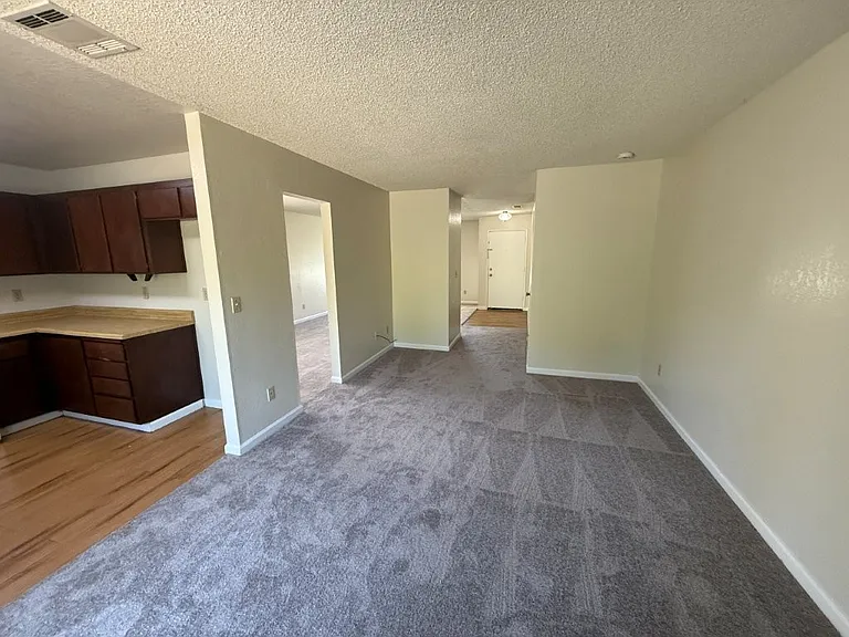 2766 Applewood Dr — Photo 15