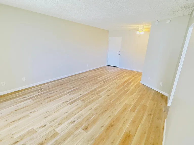 2580 E Tahquitz Canyon Way — Photo 1