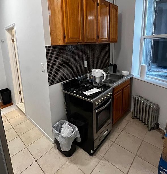 1st image of 11 Stanton St #3CA
