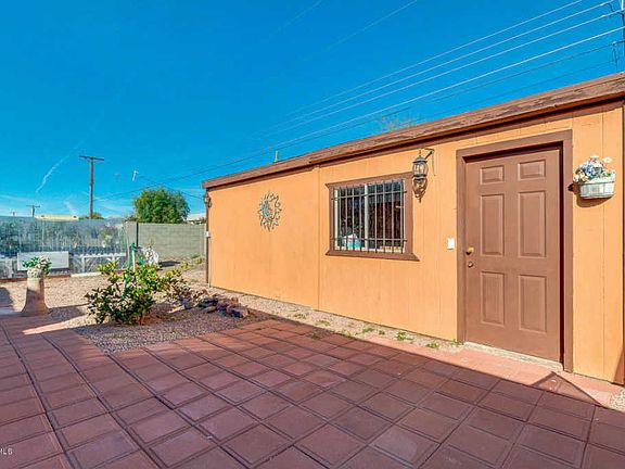 3rd image of 11540 E Vine Ave