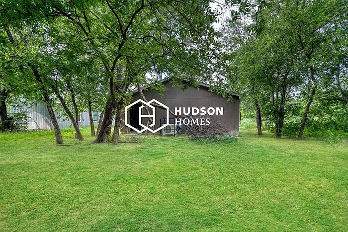 4907 Tyson St — Photo 12