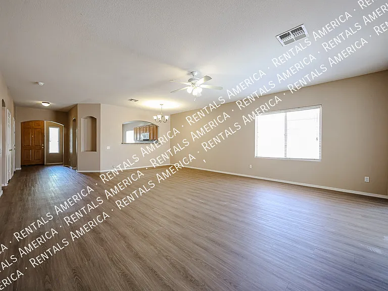 876 E Riviera Pl — Photo 16