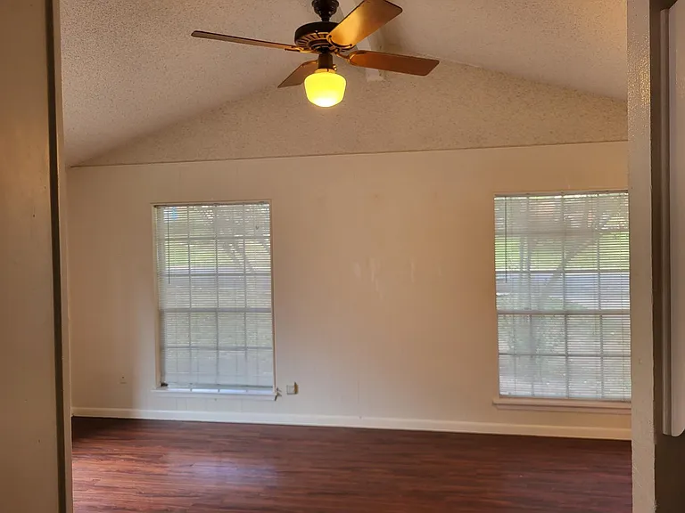 2410 Trailside Dr #A — Photo 2
