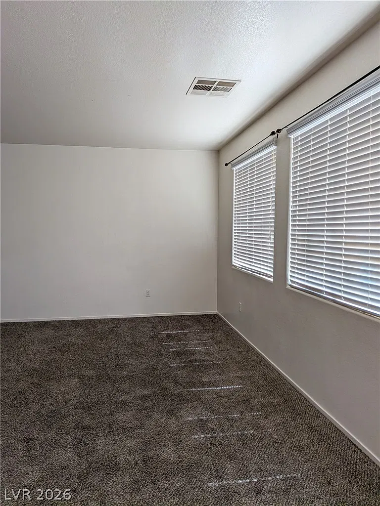 3 bed, 2.5 bath, 1419 sqft, $2,150 — Photo 2